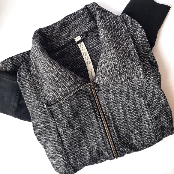 lululemon athletica Jackets & Blazers - Lululemon Daily Yoga Jacket